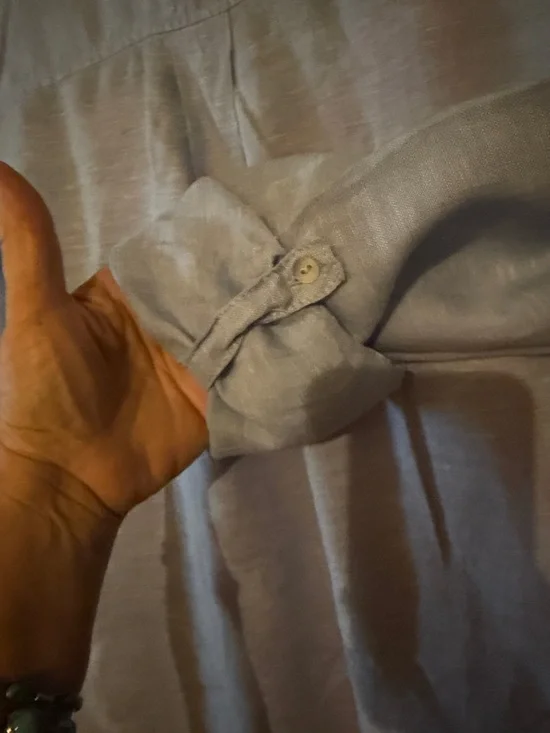 Tahari Linen Button Down Long Sleeve Blouse - Size M - Blue twill linen - Picture 8 of 8